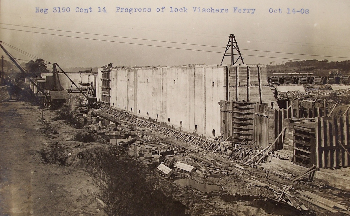 North wall of Lock 7 under construction in Oct 1908. Photograph from the Mycon Collection